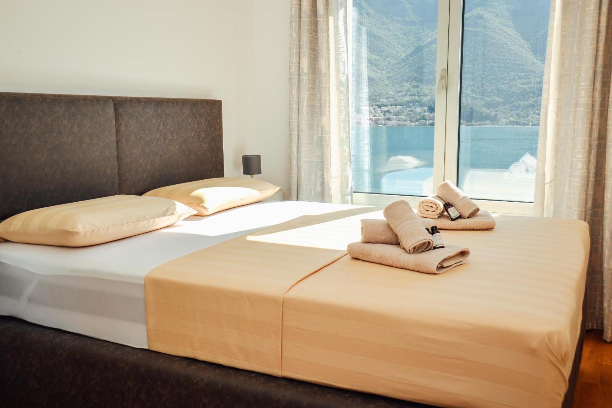 Sea View Apartment For 4 Kotor Zewnętrze zdjęcie