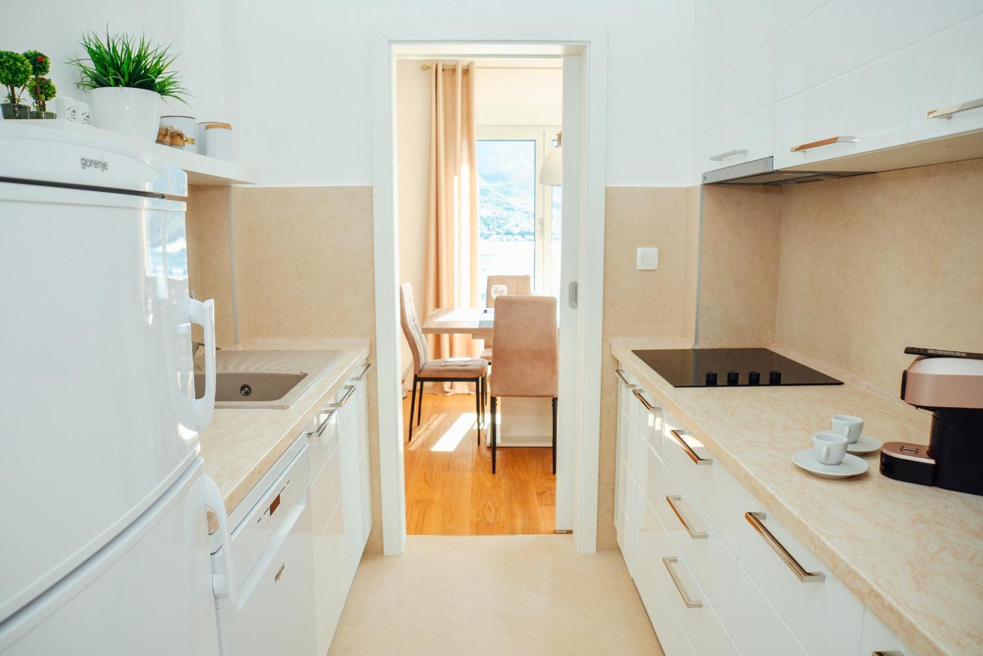 Sea View Apartment For 4 Kotor Zewnętrze zdjęcie