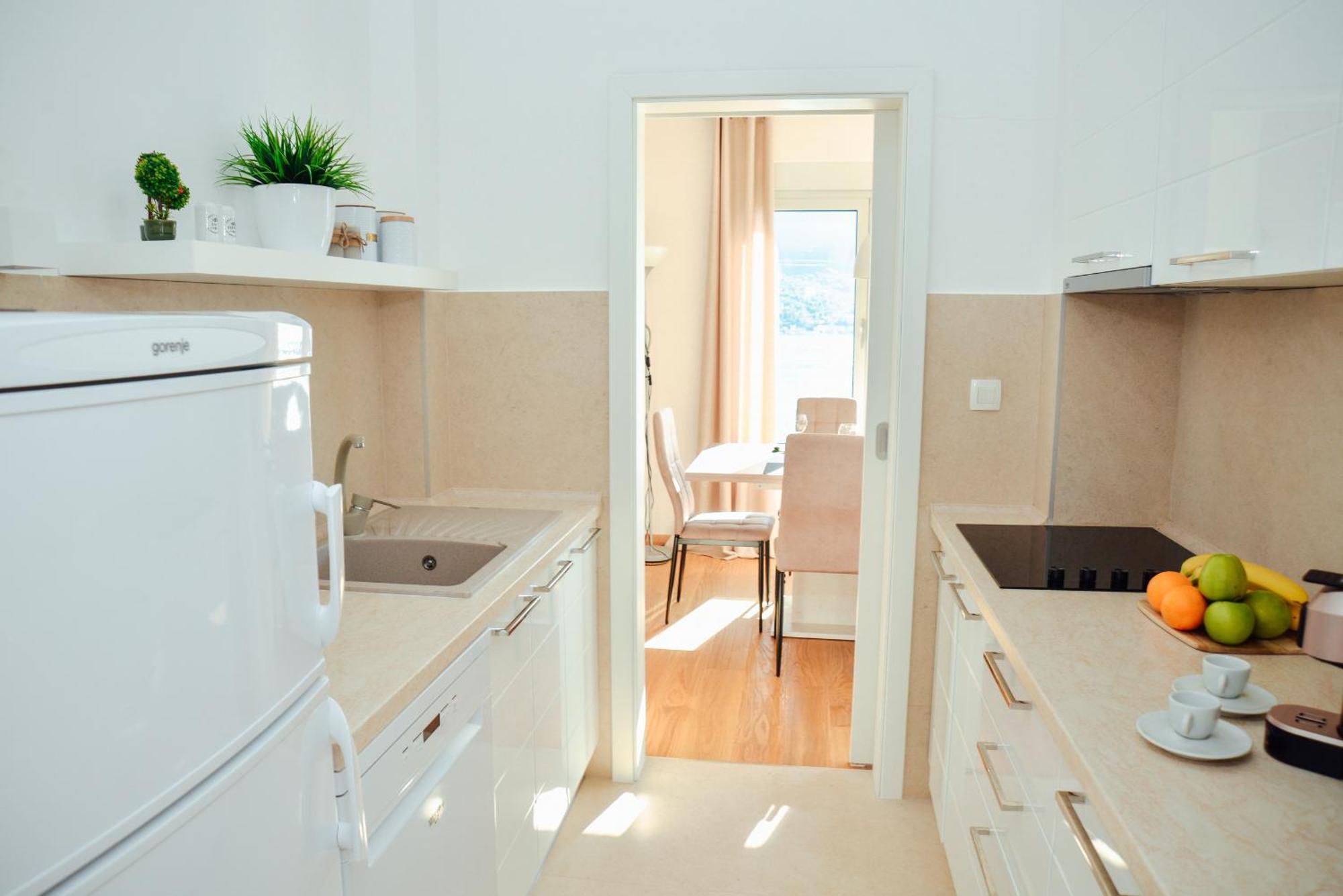 Sea View Apartment For 4 Kotor Zewnętrze zdjęcie